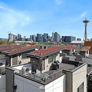 Deactivated- Rooftop Patio With Grill 2br 3ba Central, Walkable Location Seattle